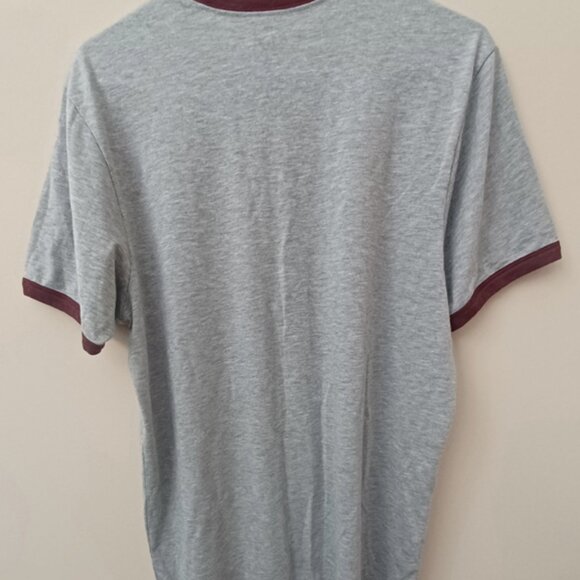 VTG Chicago Wolves Hockey Shirt with Maroon Medium Gray Minor Hockey League - Picture 2 of 3